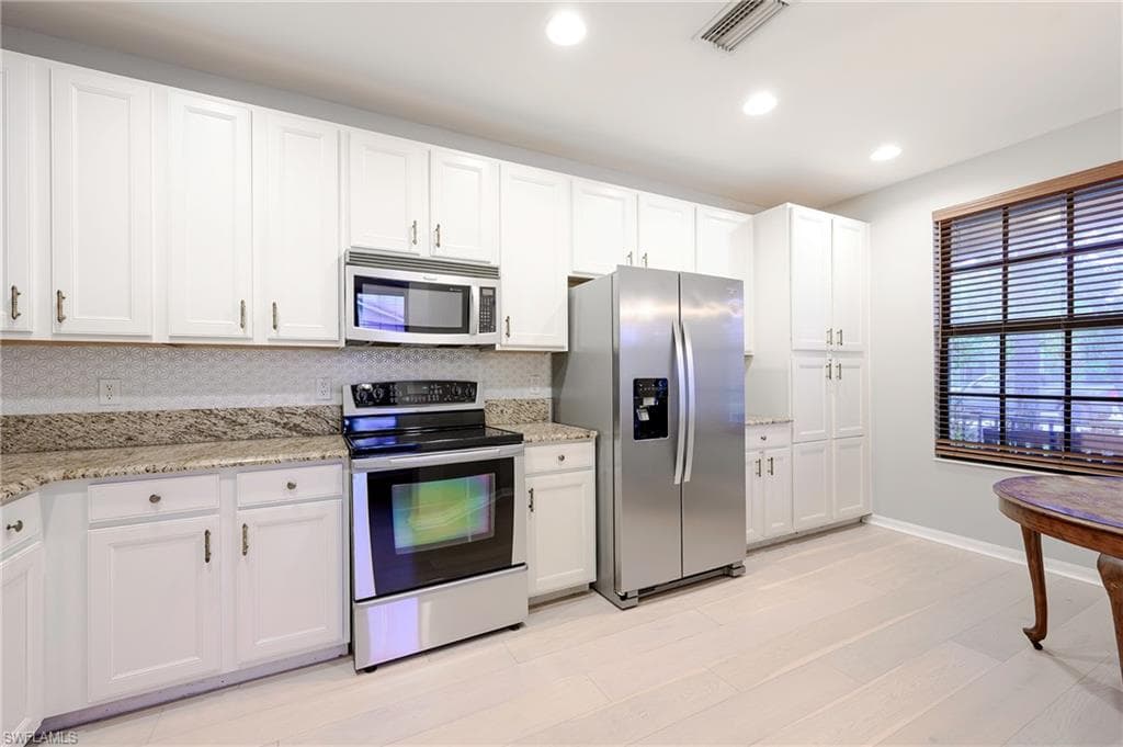1339 Kendari Ter, Naples, FL 34113-7