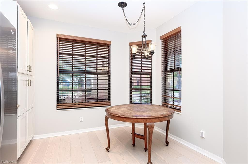 1339 Kendari Ter, Naples, FL 34113-8