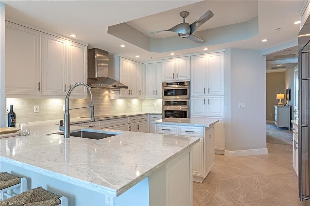 970 Cape Marco Dr 802, Marco Island, FL 34145-8