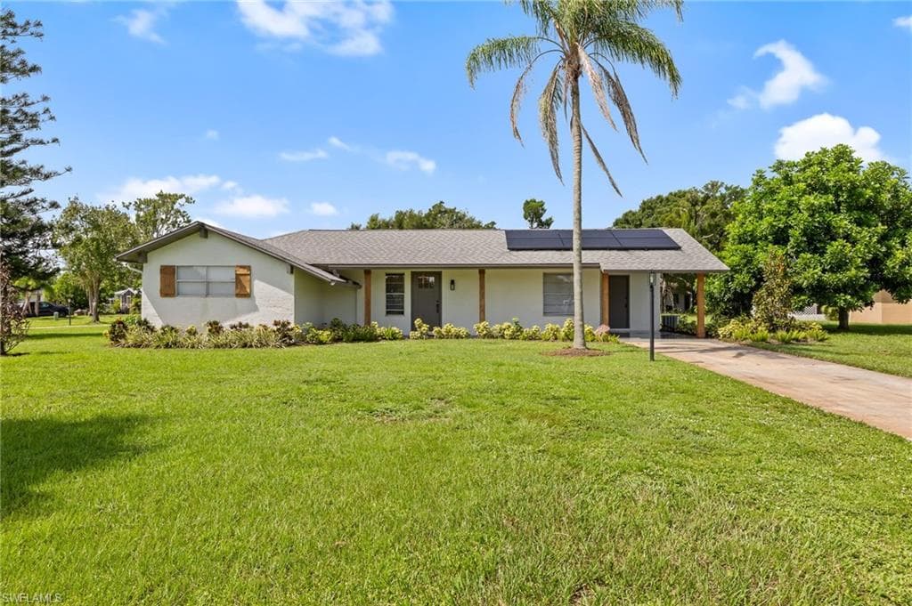 101 Durland Ave, Lehigh Acres, FL 33936-1
