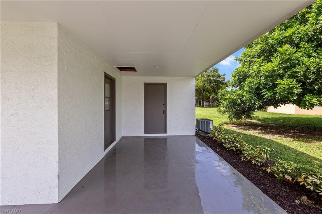 101 Durland Ave, Lehigh Acres, FL 33936-20