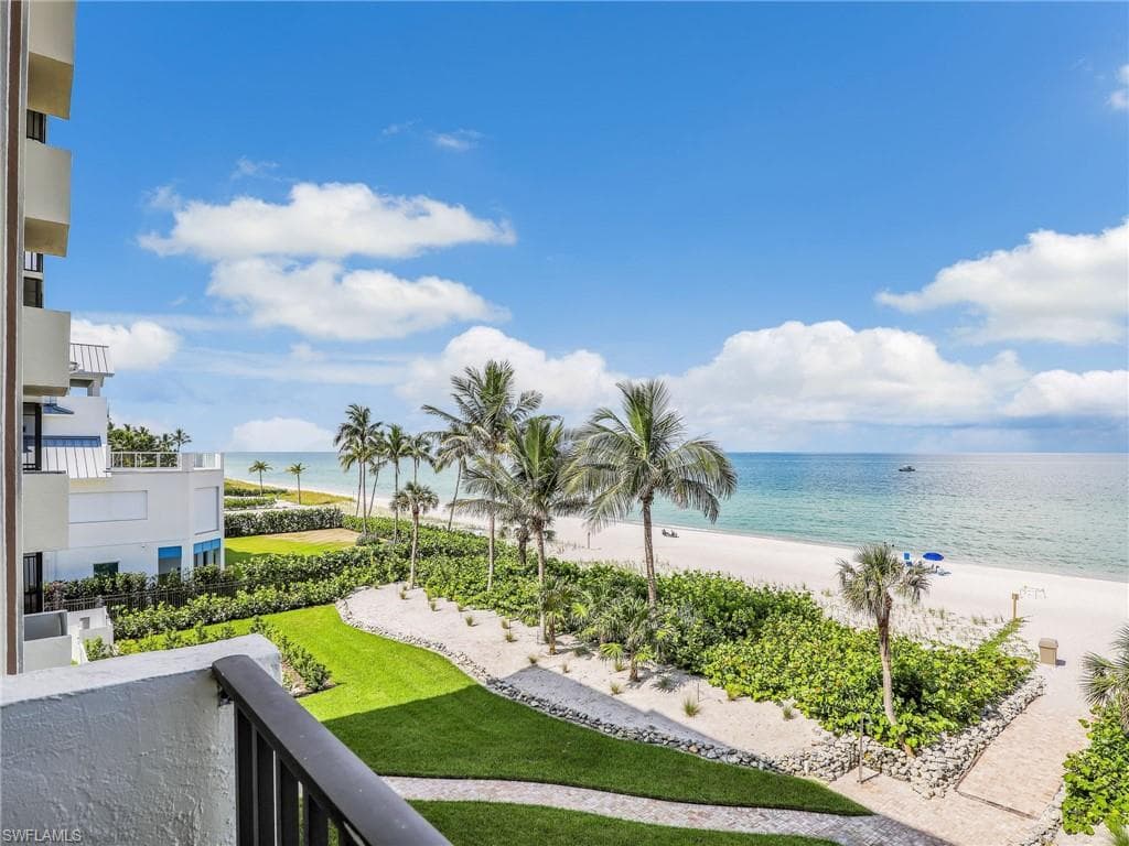 10475 Gulf Shore Dr 132, Naples, FL 34108-11