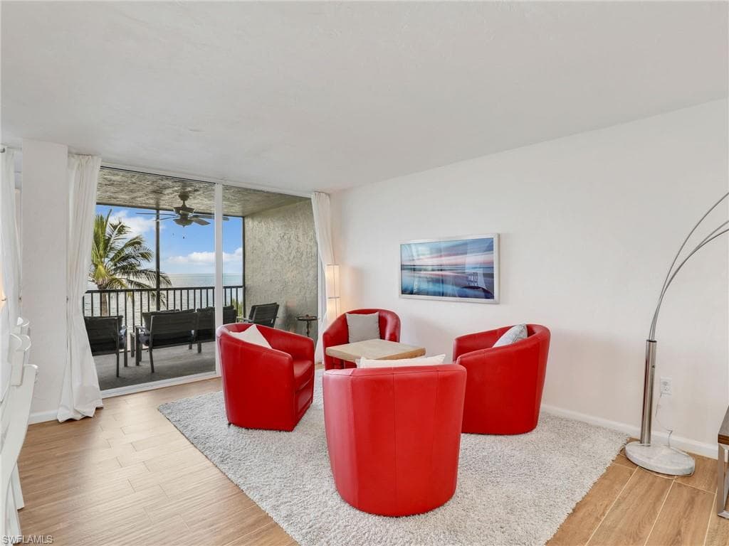 10475 Gulf Shore Dr 132, Naples, FL 34108-19