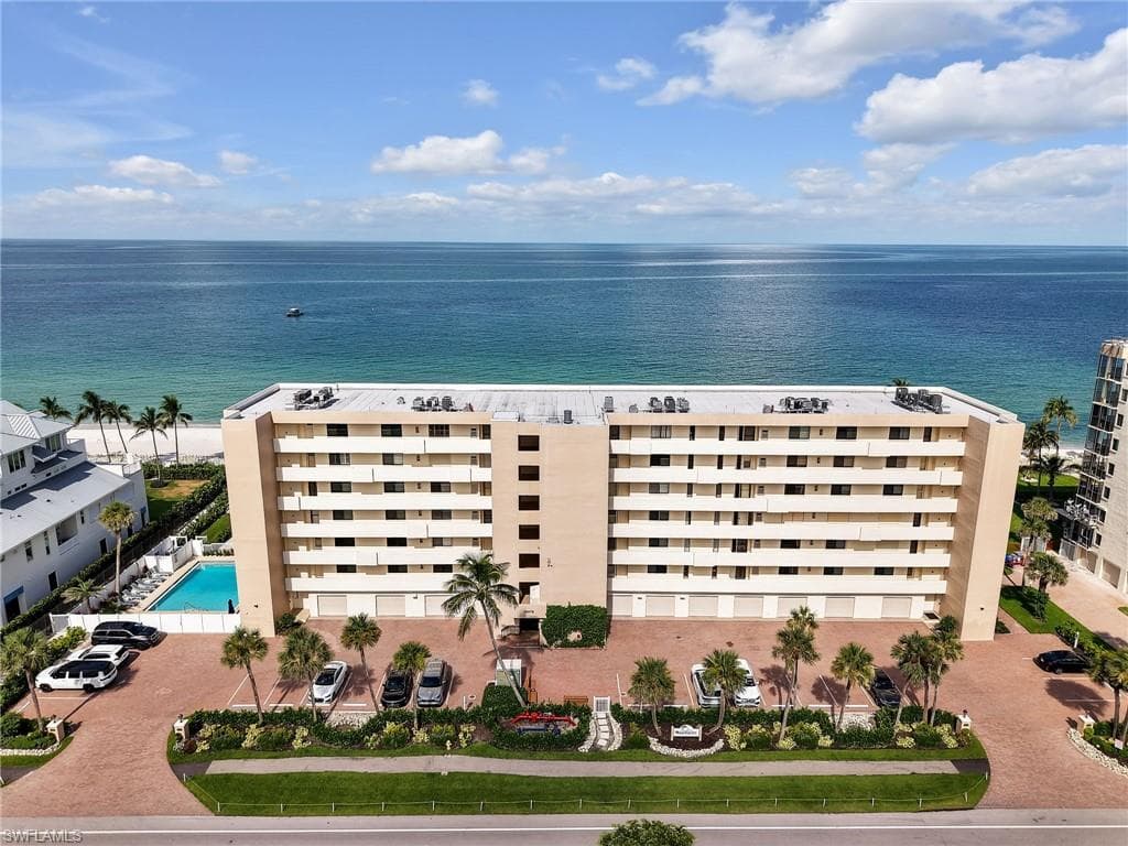 10475 Gulf Shore Dr 132, Naples, FL 34108-2