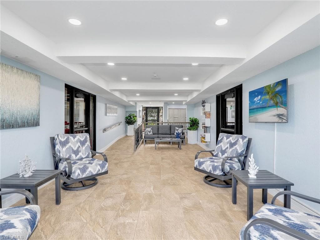 10475 Gulf Shore Dr 132, Naples, FL 34108-45
