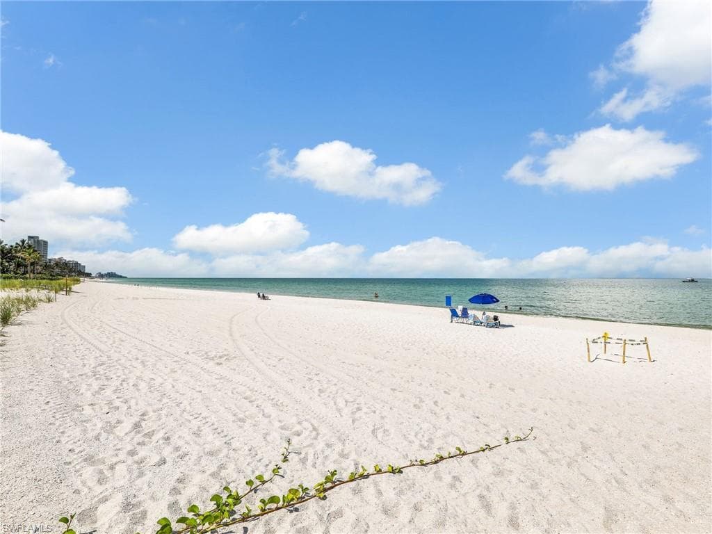 10475 Gulf Shore Dr 132, Naples, FL 34108-47