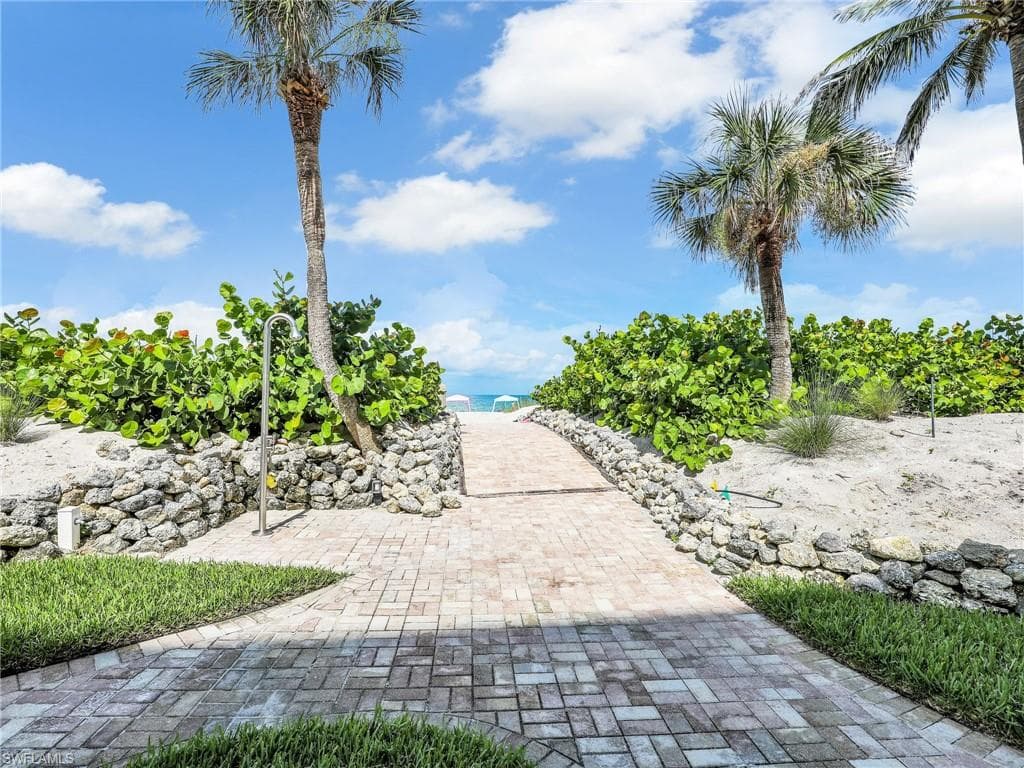 10475 Gulf Shore Dr 132, Naples, FL 34108-48