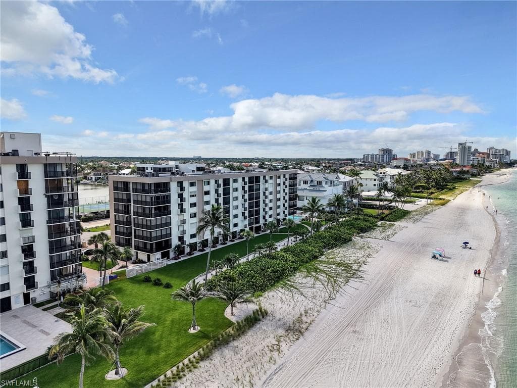 10475 Gulf Shore Dr 132, Naples, FL 34108-4