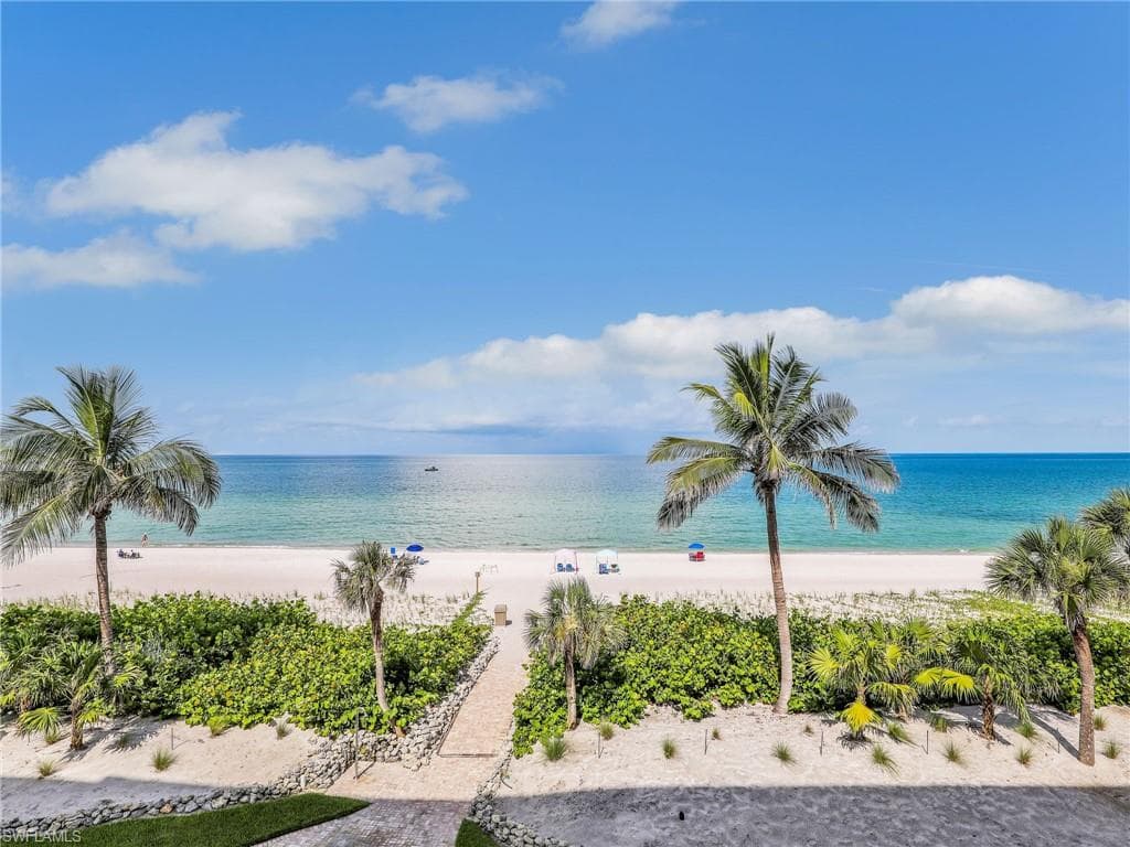 10475 Gulf Shore Dr 132, Naples, FL 34108-49