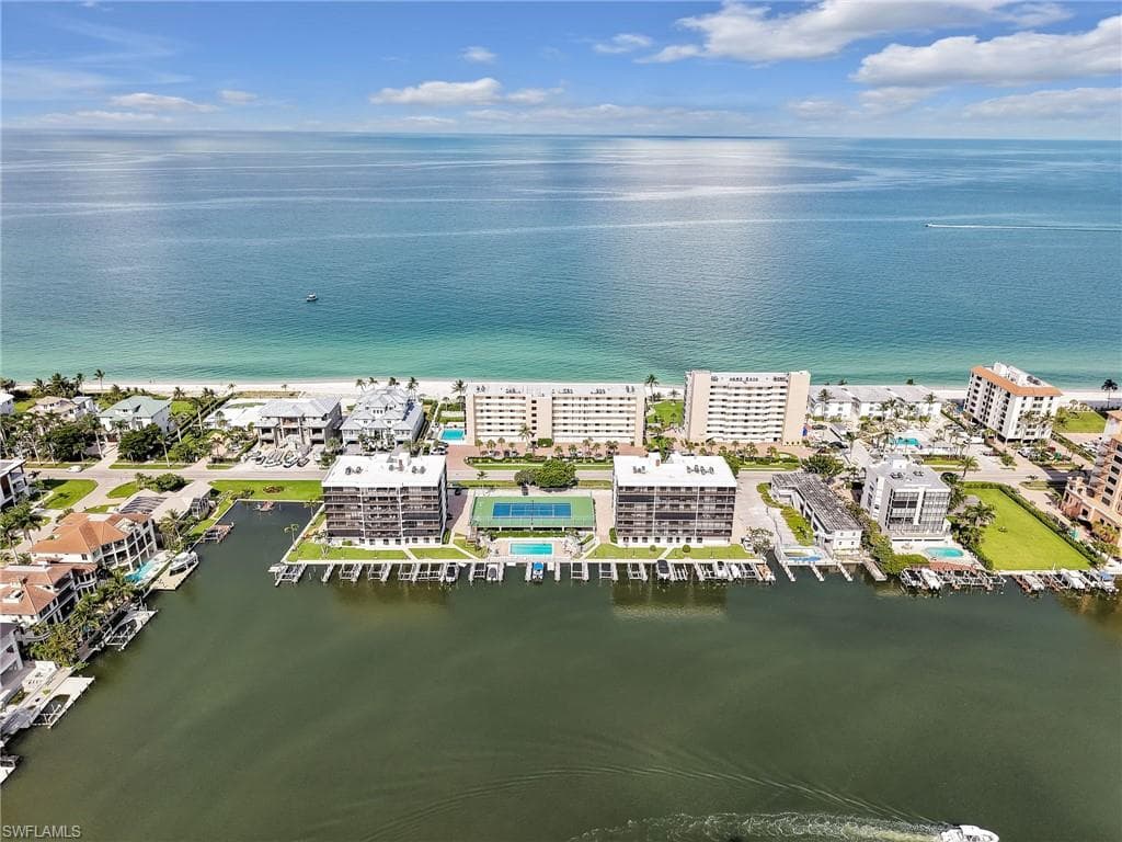 10475 Gulf Shore Dr 132, Naples, FL 34108-50