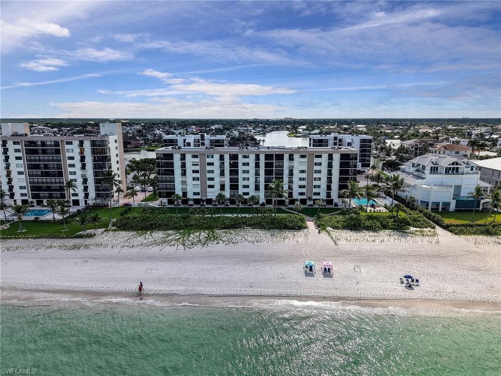 10475 Gulf Shore Dr 132, Naples, FL 34108-8
