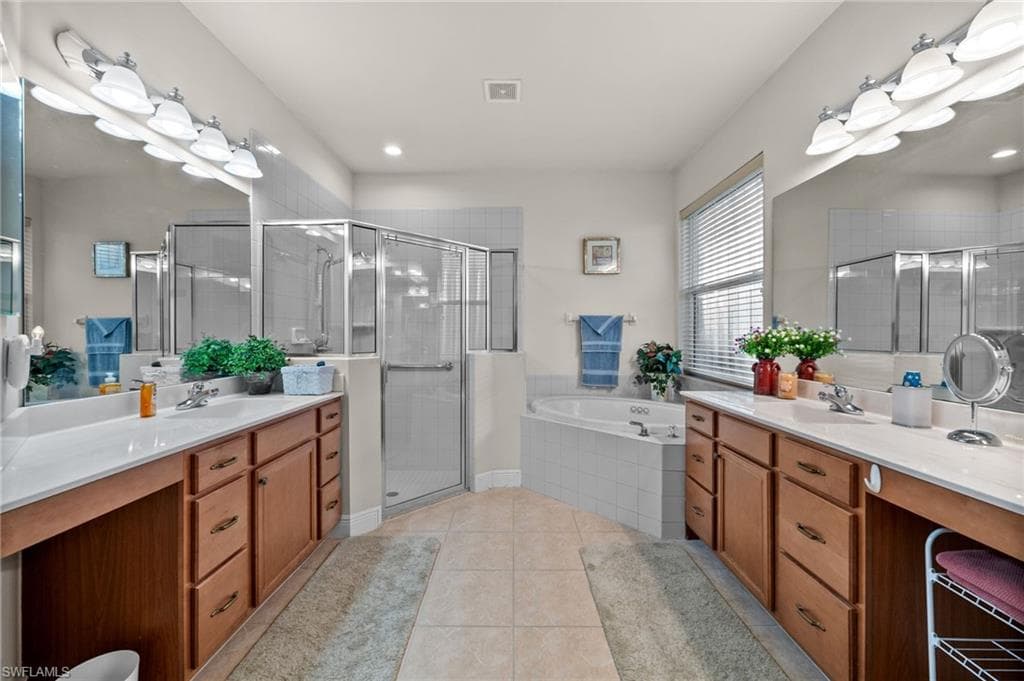 19800 Casa Verde Way, Estero, FL 33967-29