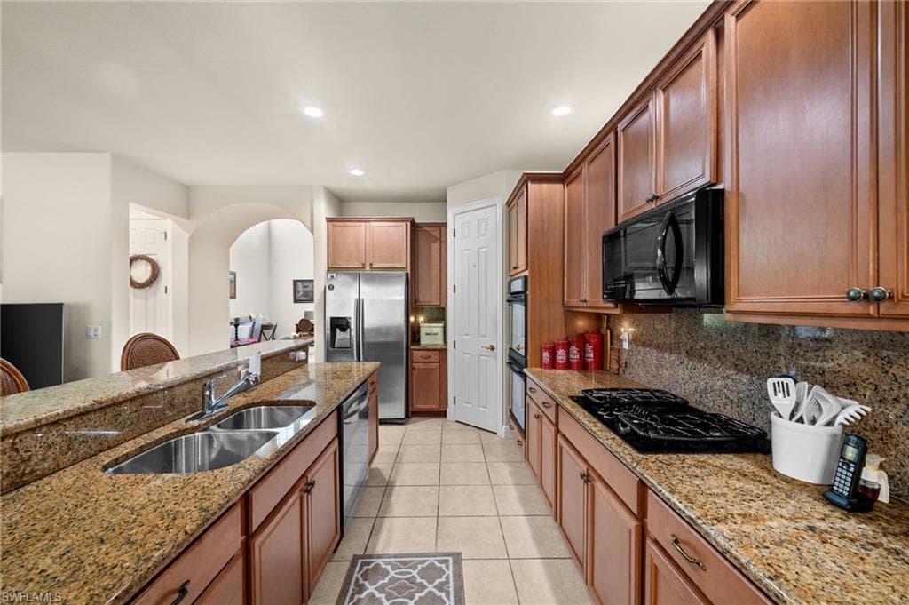 19800 Casa Verde Way, Estero, FL 33967-5