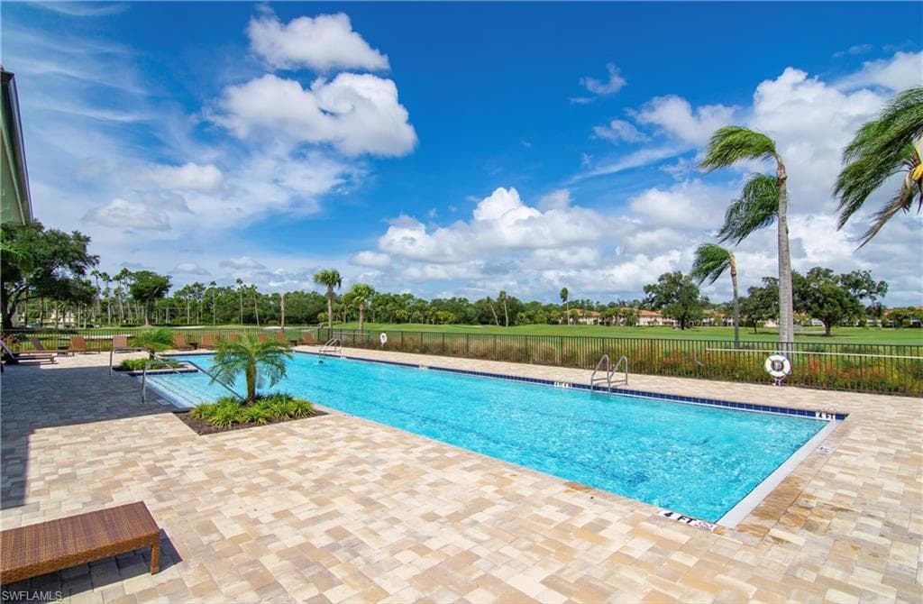 680 Lalique Cir 1205, Naples, FL 34119-20