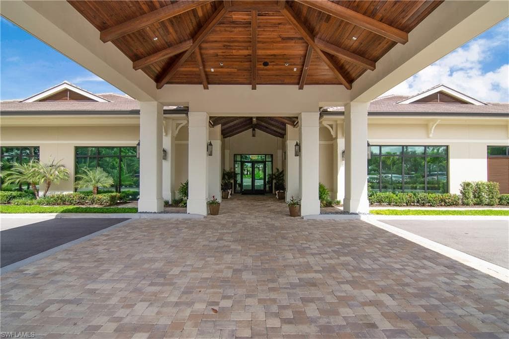 680 Lalique Cir 1205, Naples, FL 34119-24