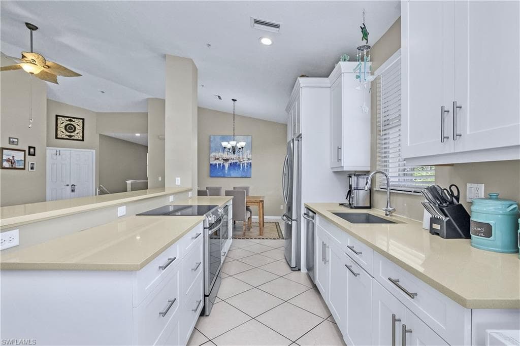 680 Lalique Cir 1205, Naples, FL 34119-7