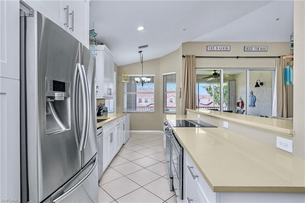 680 Lalique Cir 1205, Naples, FL 34119-8