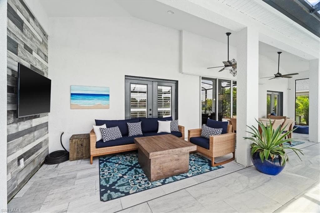 7550 Citrus Hill Ln, Naples, FL 34109-32