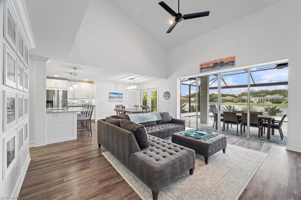 7550 Citrus Hill Ln, Naples, FL 34109-6