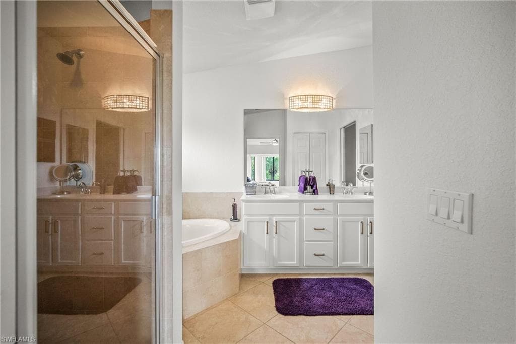10020 Siesta Bay Dr 9026, Naples, FL 34120-23