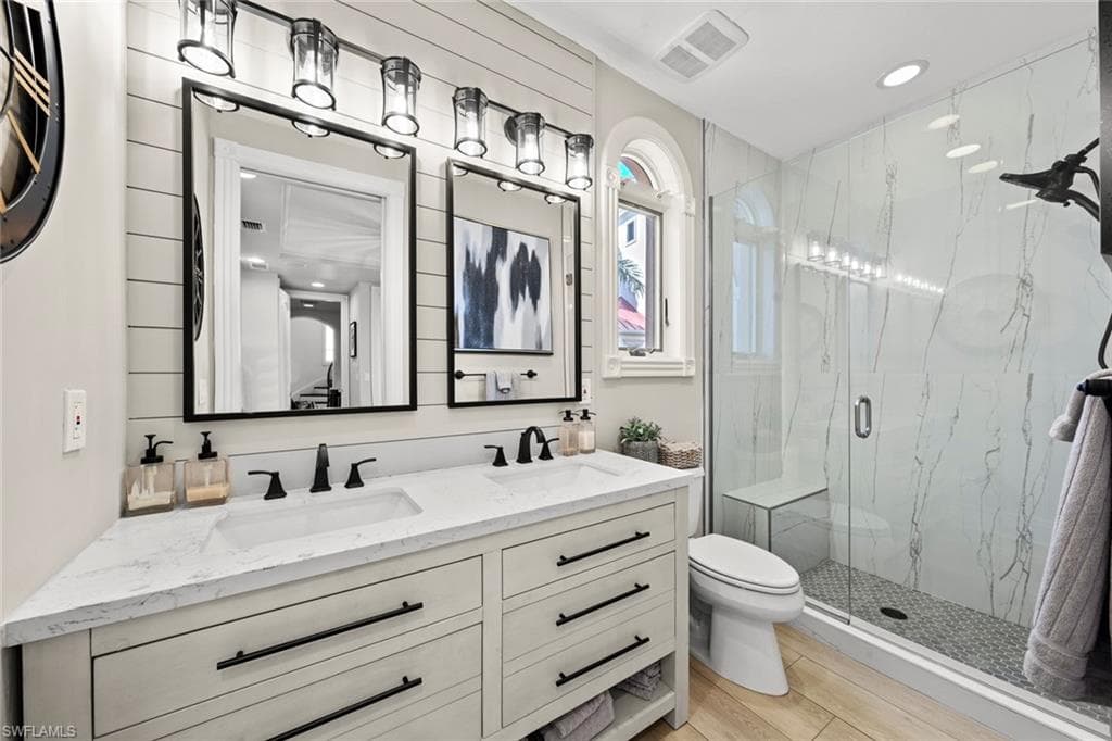 5332 Barefoot Bay Ct, Bonita Springs, FL 34134-23