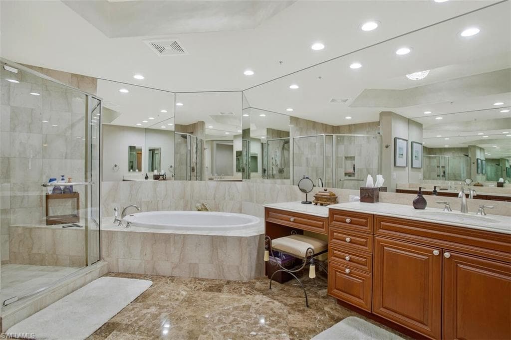 970 Cape Marco Dr 1107, Marco Island, FL 34145-37