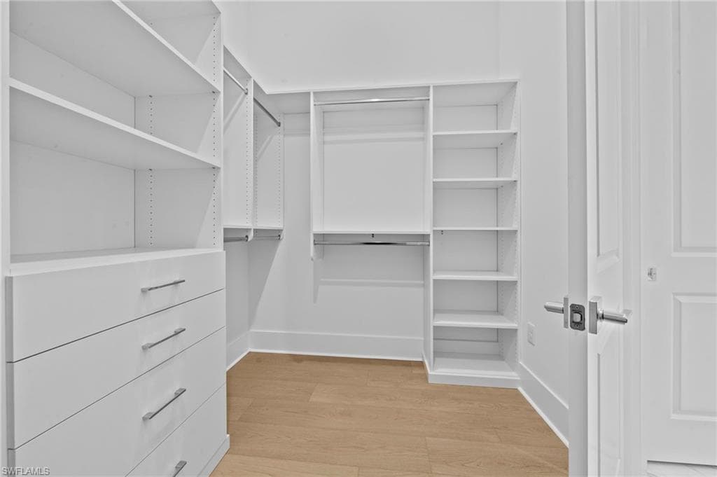 9553 Caymas Ter, Naples, FL 34114-35