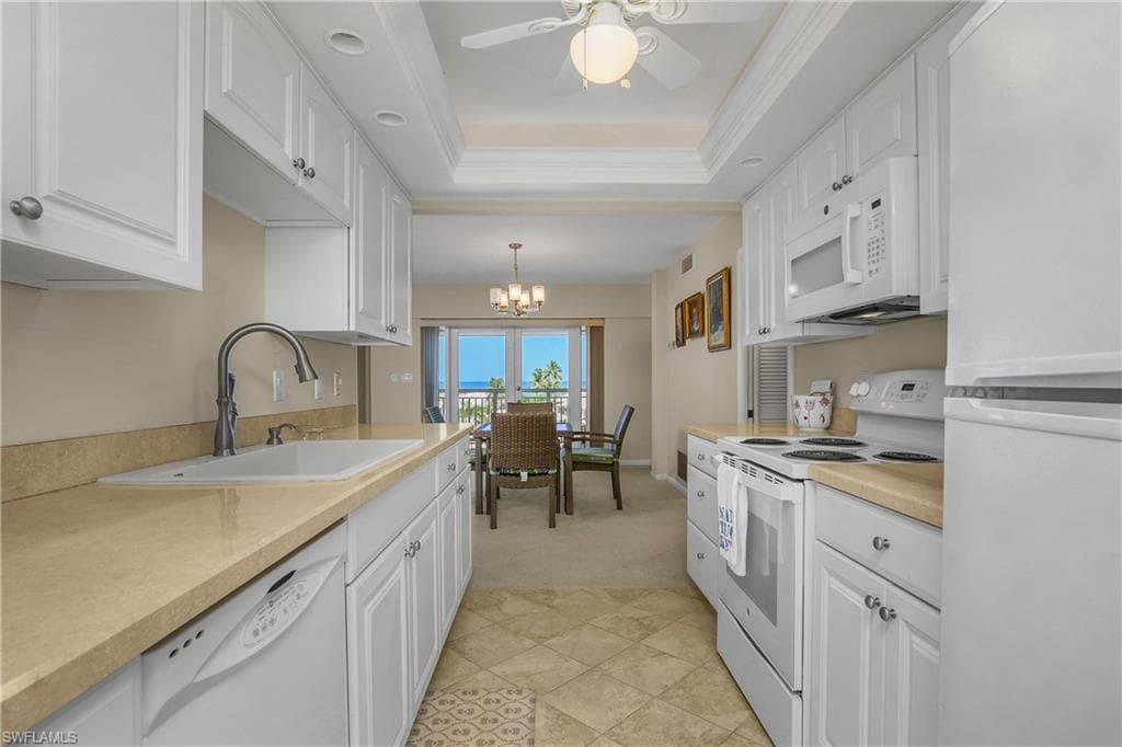 2600 Gulf Shore Blvd N 52, Naples, FL 34103-12