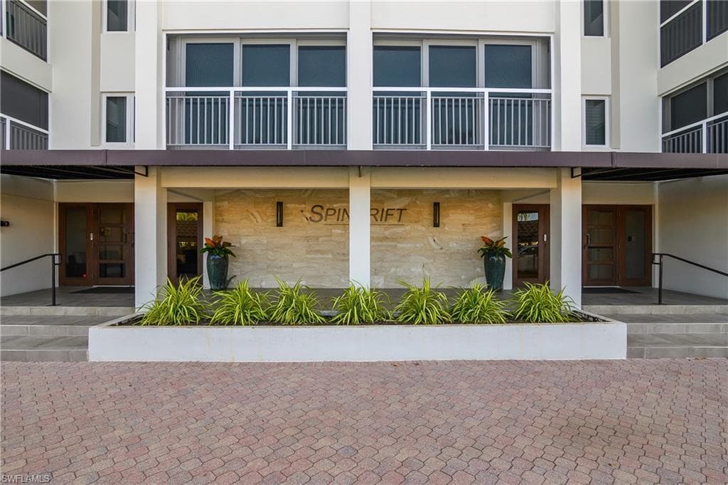 2600 Gulf Shore Blvd N 52, Naples, FL 34103-3