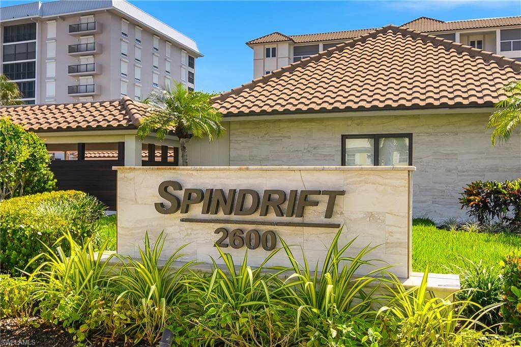 2600 Gulf Shore Blvd N 52, Naples, FL 34103-5