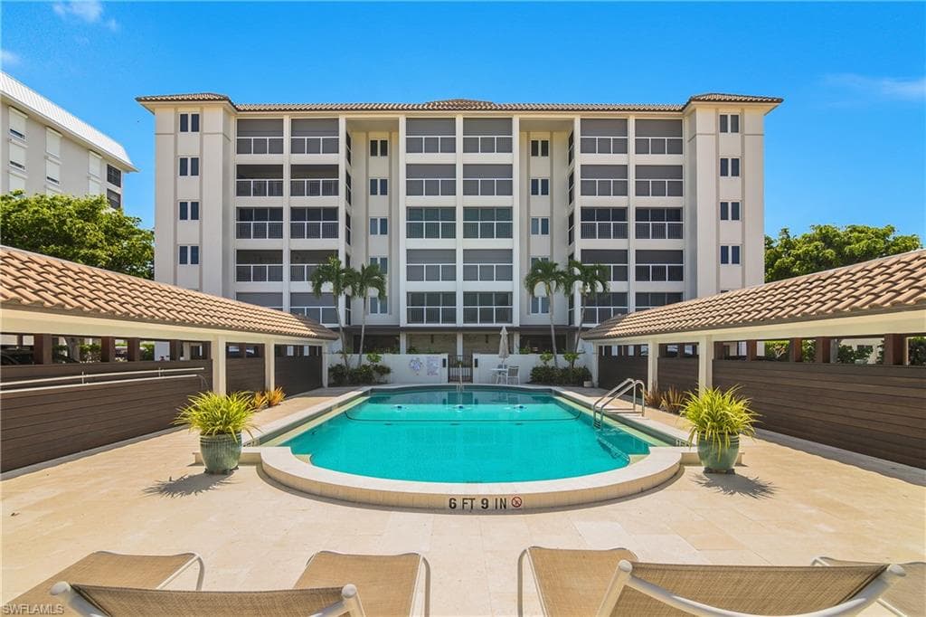 2600 Gulf Shore Blvd N 52, Naples, FL 34103-6