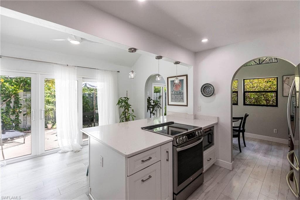 1323 Solana Rd K2, Naples, FL 34103-13