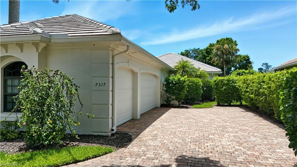 7317 Hagen Way, Naples, FL 34113-46