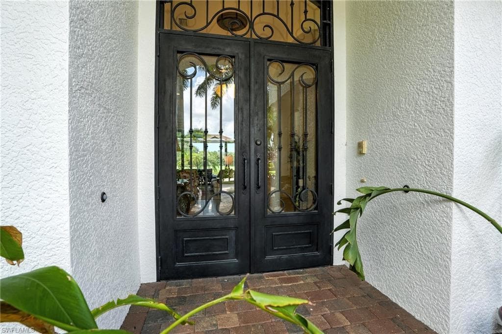 7317 Hagen Way, Naples, FL 34113-4