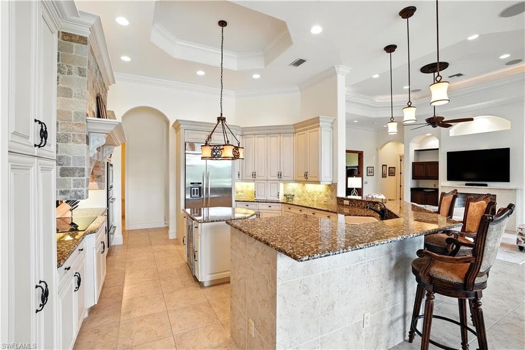7317 Hagen Way, Naples, FL 34113-8