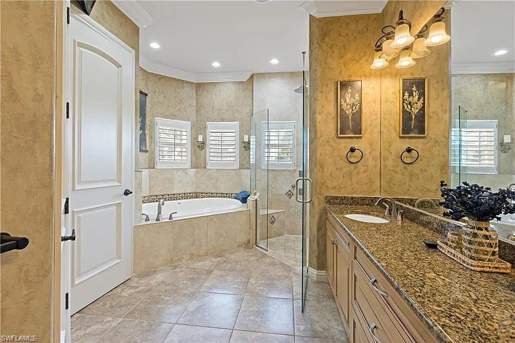1435 Osprey Ave, Naples, FL 34102-13
