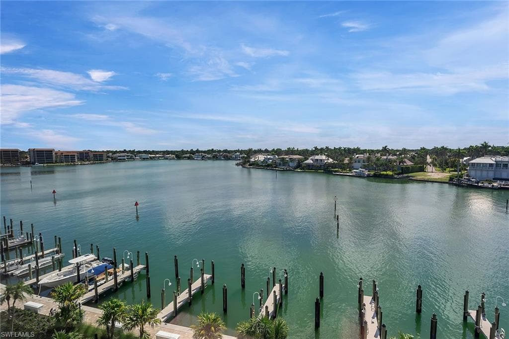 2400 Gulf Shore Blvd N 502, Naples, FL 34103-30
