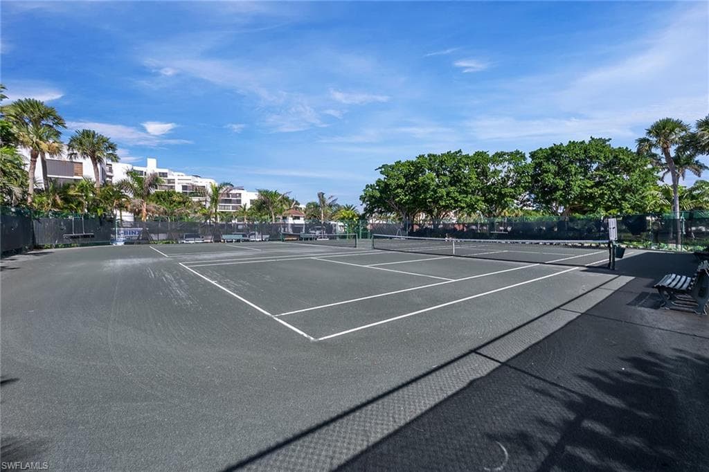 2400 Gulf Shore Blvd N 502, Naples, FL 34103-46