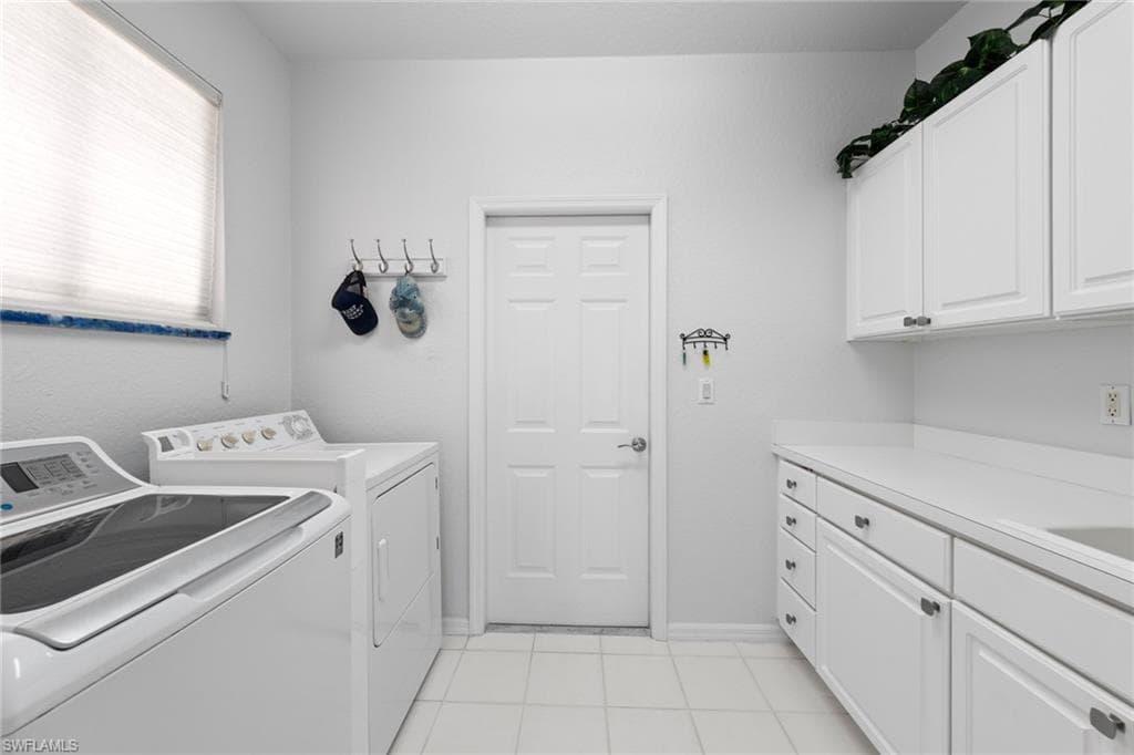 28448 Highgate Dr, Bonita Springs, FL 34135-17