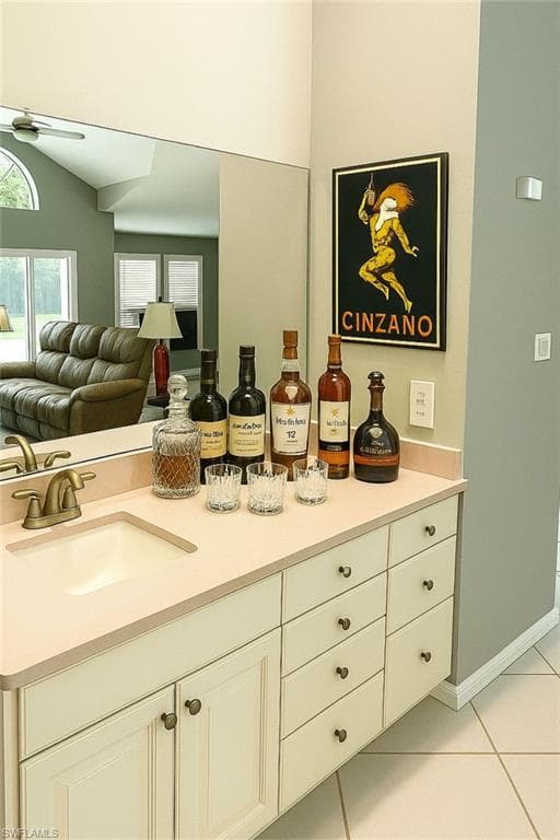 157 Saint James Way, Naples, FL 34104-13