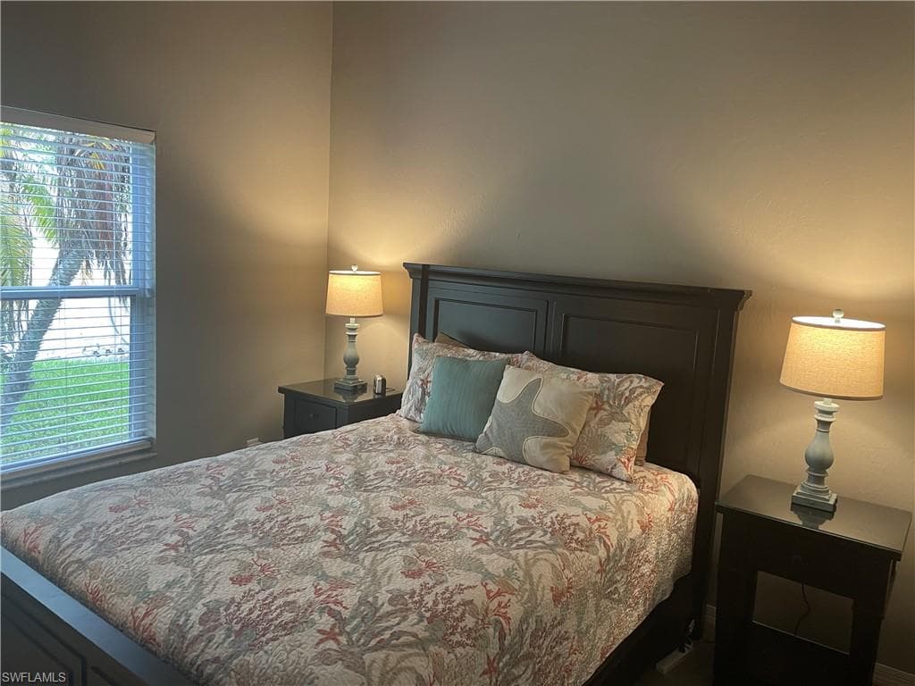 157 Saint James Way, Naples, FL 34104-19