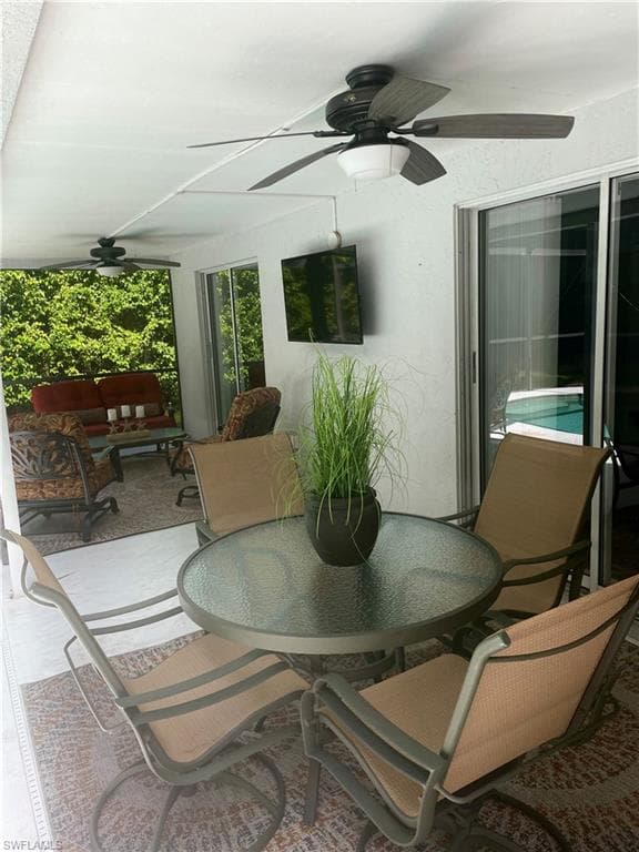 157 Saint James Way, Naples, FL 34104-6