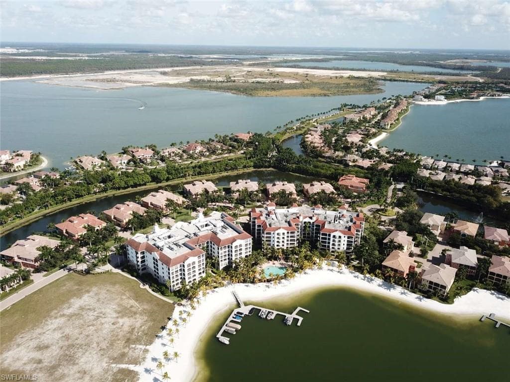 10050 Valiant Ct 201, Miromar Lakes, FL 33913-3