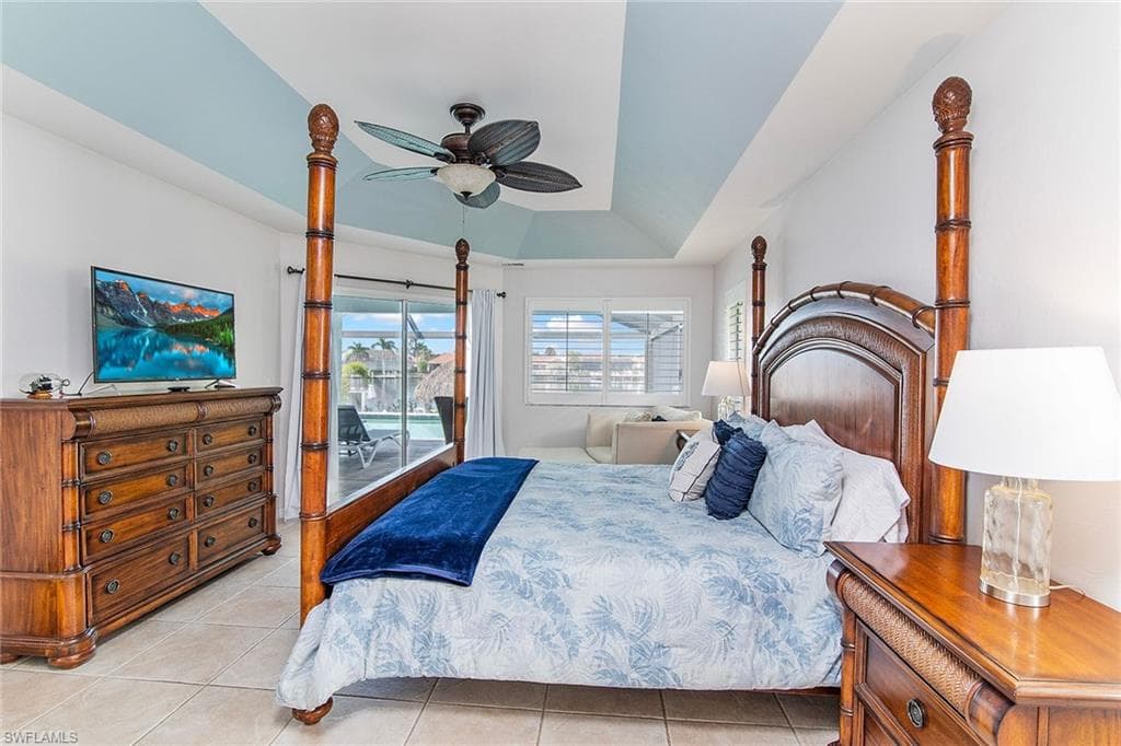 324 Bald Eagle Dr, Marco Island, FL 34145-12