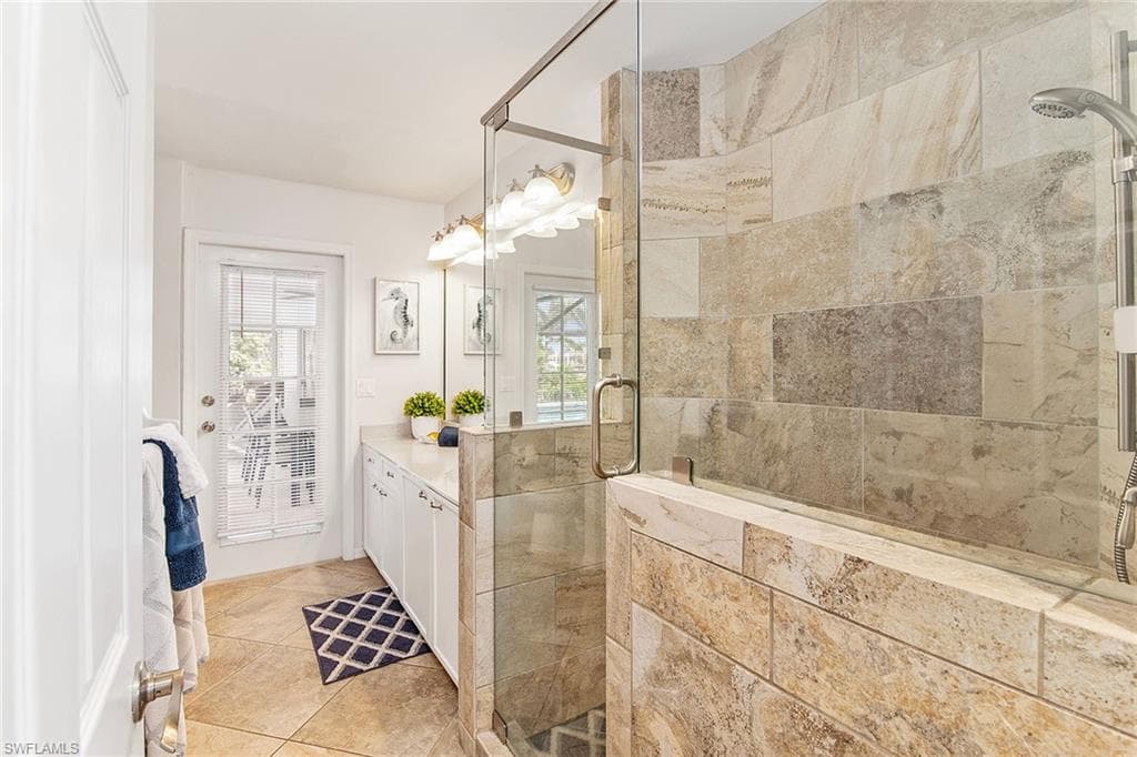 324 Bald Eagle Dr, Marco Island, FL 34145-17