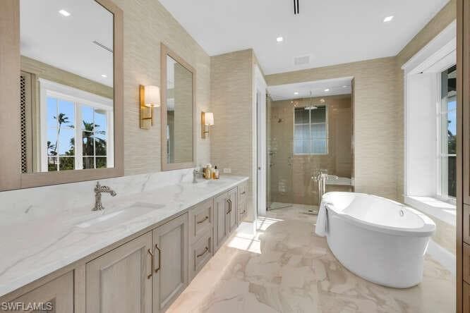 1835 Gulf Shore Blvd S, Naples, FL 34102-31