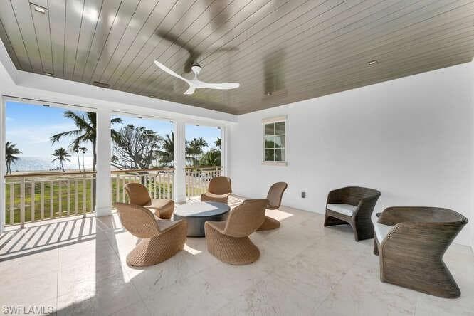 1835 Gulf Shore Blvd S, Naples, FL 34102-37