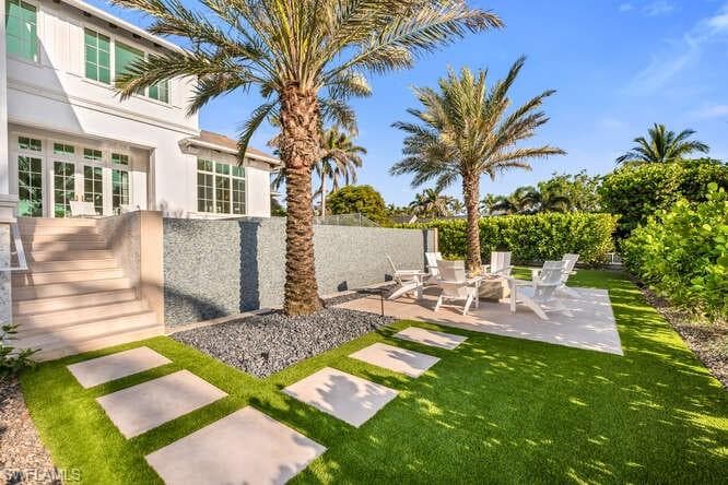 1835 Gulf Shore Blvd S, Naples, FL 34102-42