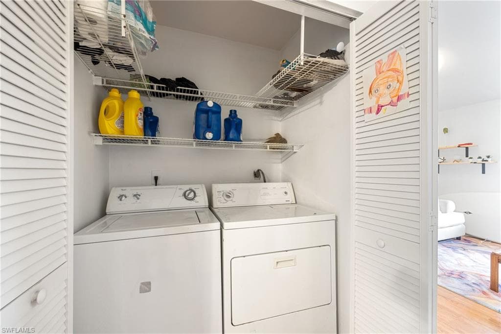 5406 16th Pl SW E4, Naples, FL 34116-9