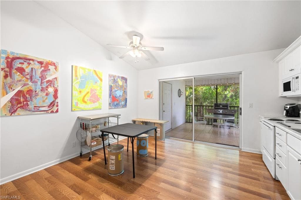 5406 16th Pl SW E4, Naples, FL 34116-18